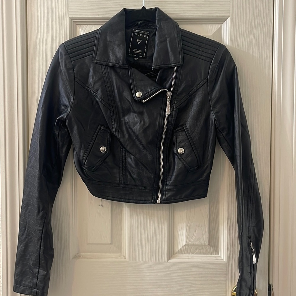 Vintage Women's Venom Cropped Moto Long-Sleeve Zipper Jacket Pleather